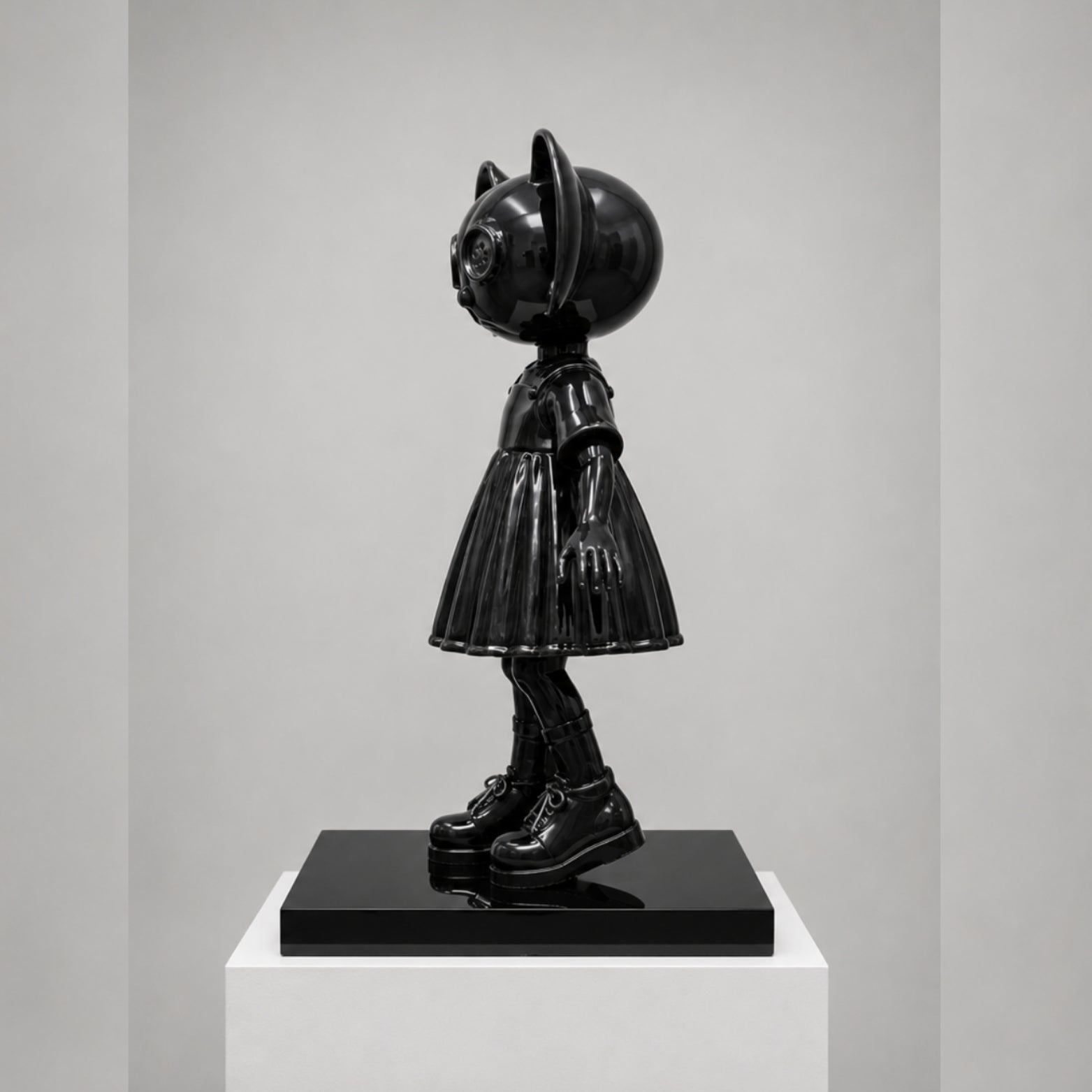 Nova by Fringe — brown patina high-gloss bronze sculpture, detail view showing polished finish