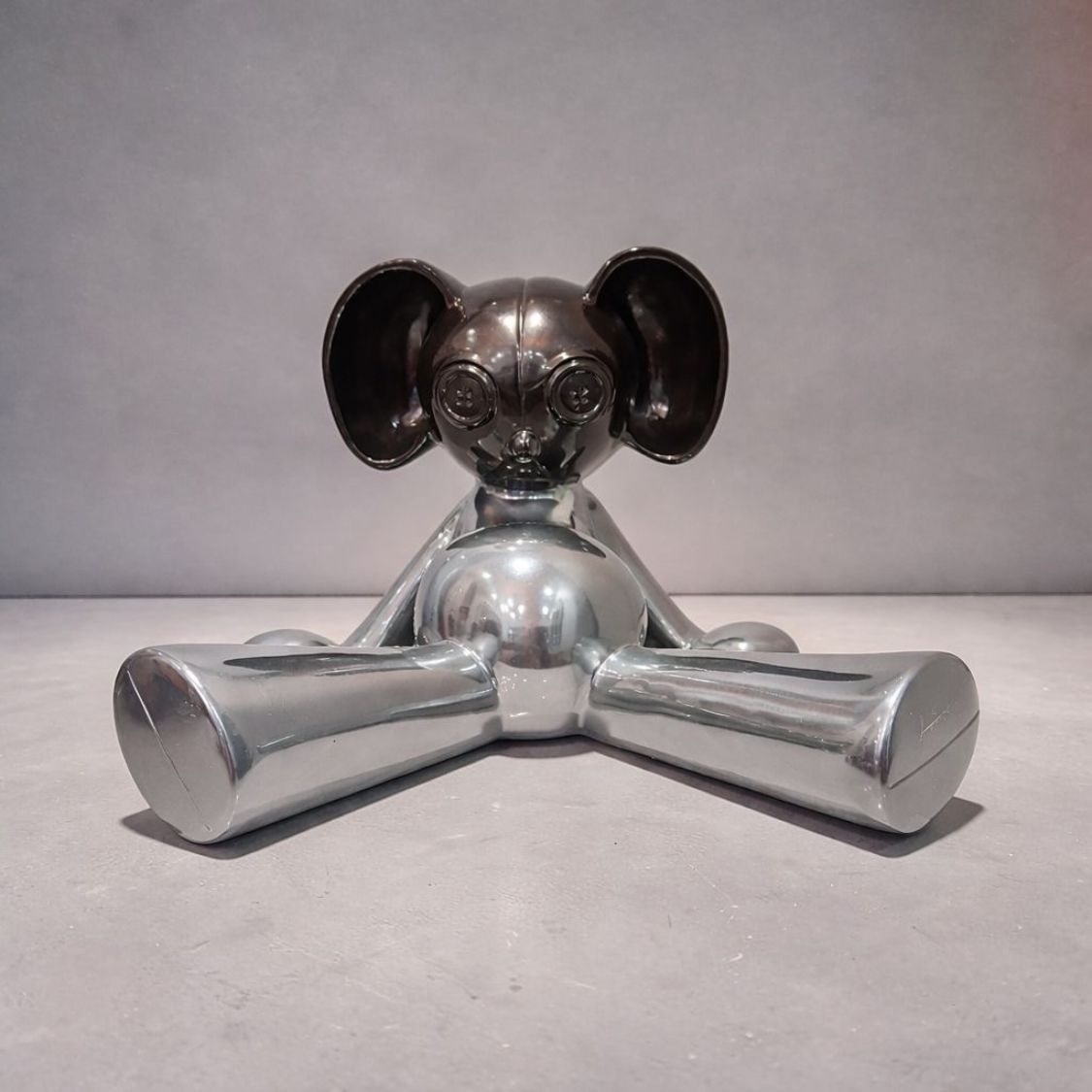 Soft Launch by Fringe – Gutinke Meine hand painted resin cast sculpture, The Naughty Collection, contemporary pop art