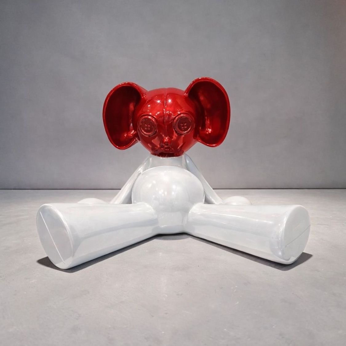 Kiss and Tell by Fringe – Gutinke Meine hand painted resin cast sculpture, The Naughty Collection, contemporary pop art