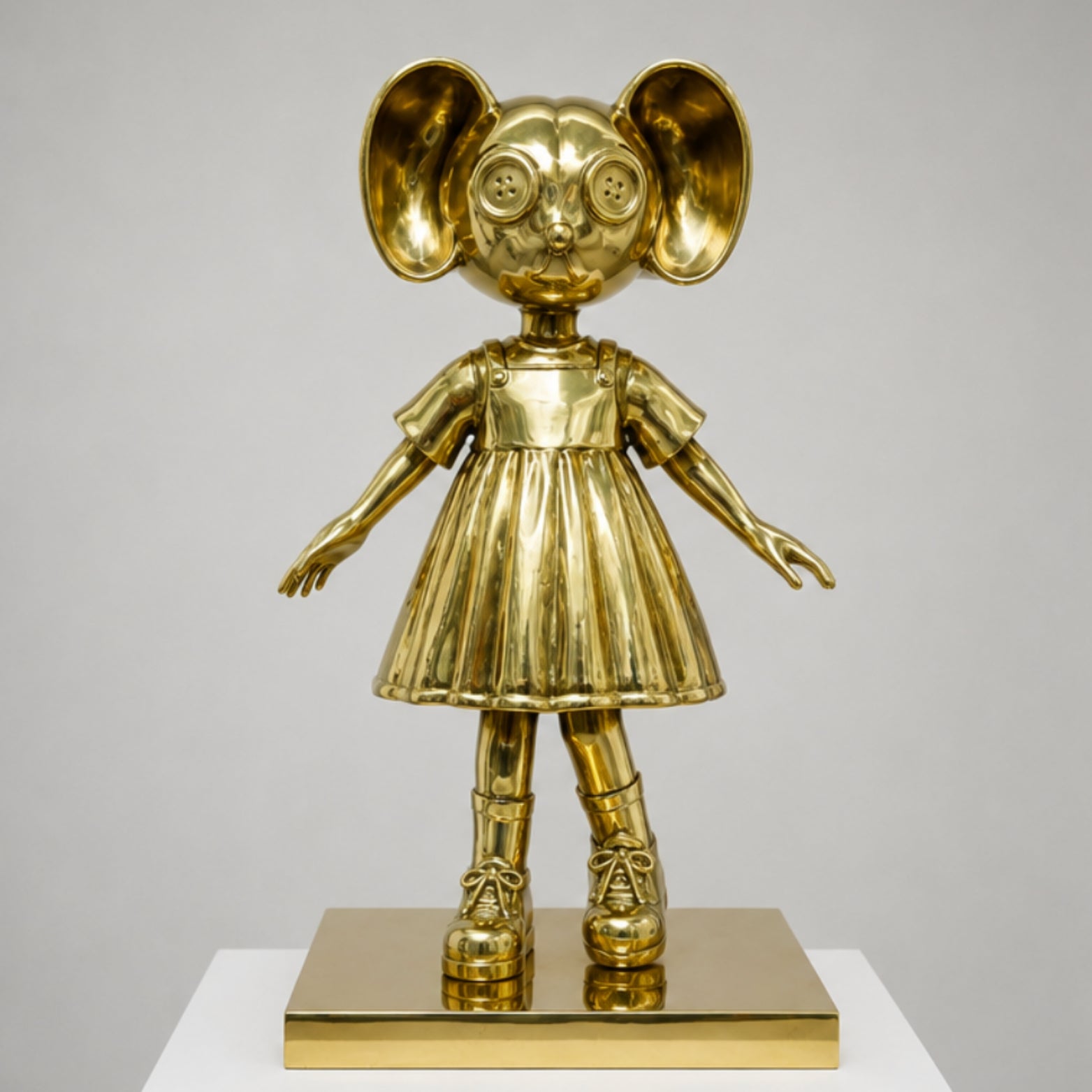 Nova by Fringe — gold high-gloss bronze sculpture, detail view showing polished finish